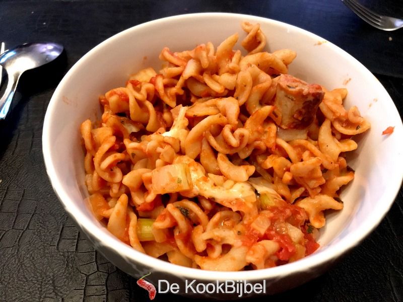 Pasta ovenschotel met venkel en chipolata