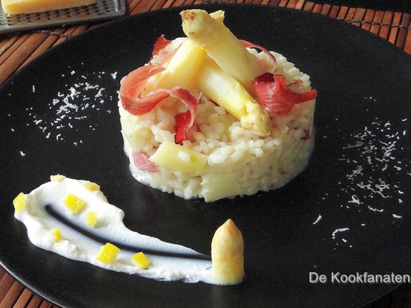 Risotto met asperges, citroen en Breydelspek