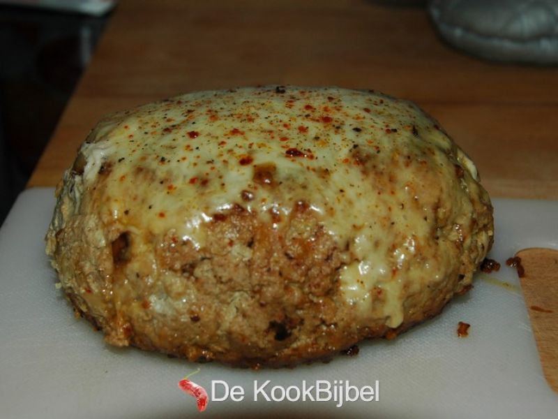 Meatloaf with cheese and chili