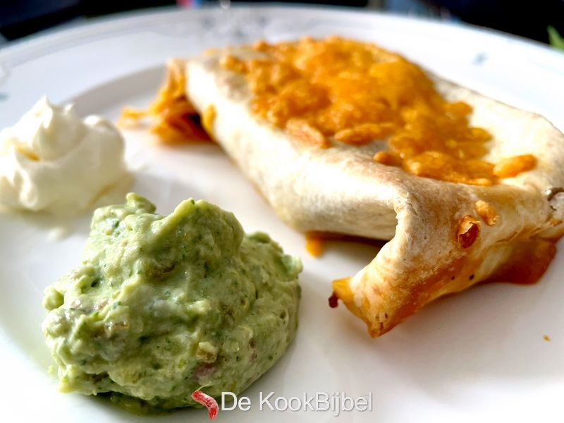 Chimichangas with minced meat and vegetables